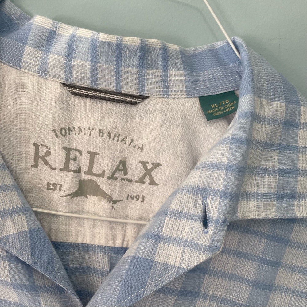 TOMMY BAHAMA Men’s Relax Linen Short Sleeve Shirt in Light Blue - Picture 2 of 6